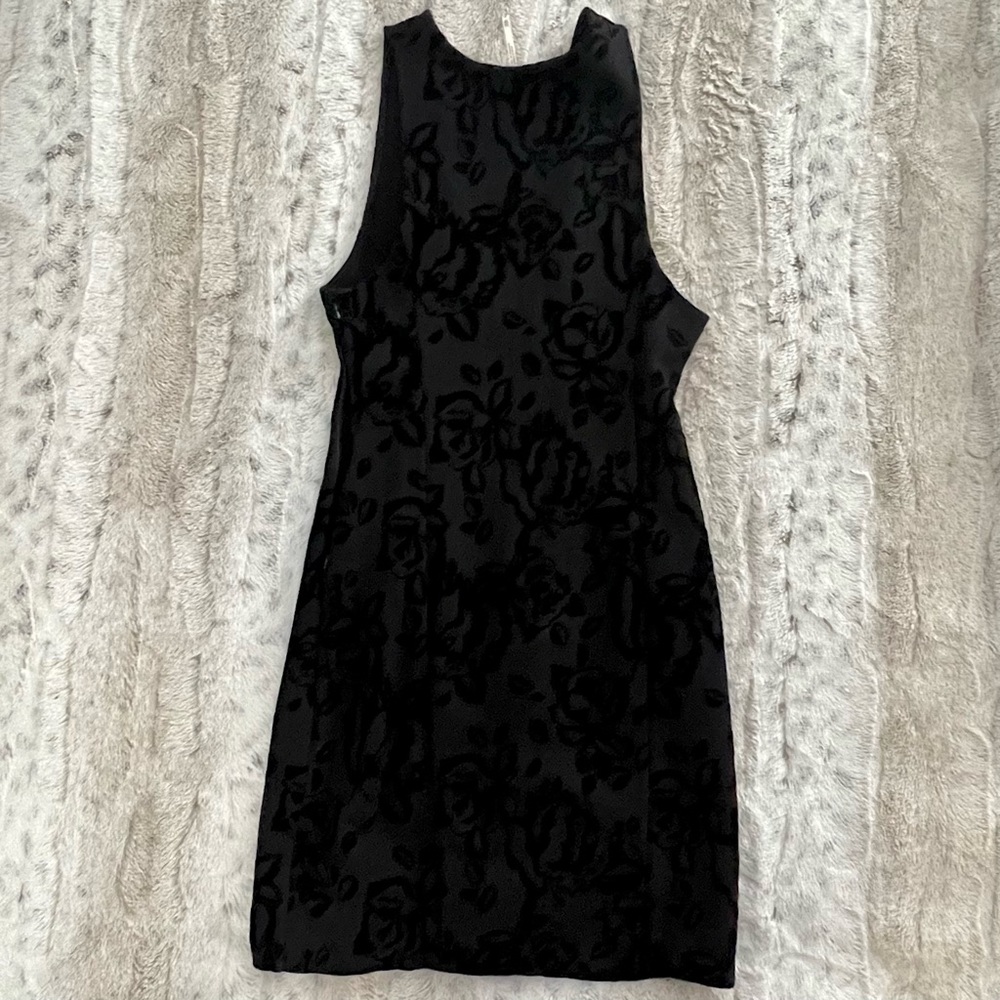 Free People mini LBD with velvet “lace” detail - Picture 3 of 3